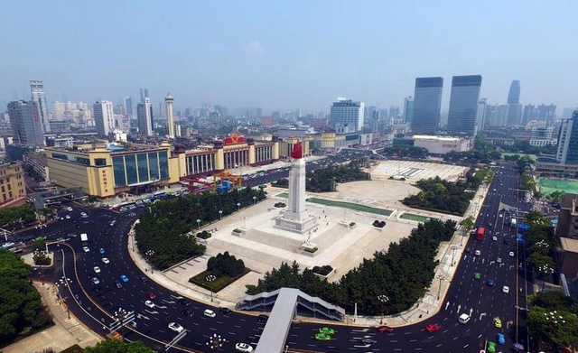 航拍八一廣場新貌,新夜景璀璨